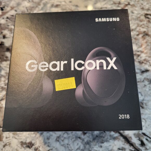 Samsung Gear IconX Earbuds - Picture 1 of 5